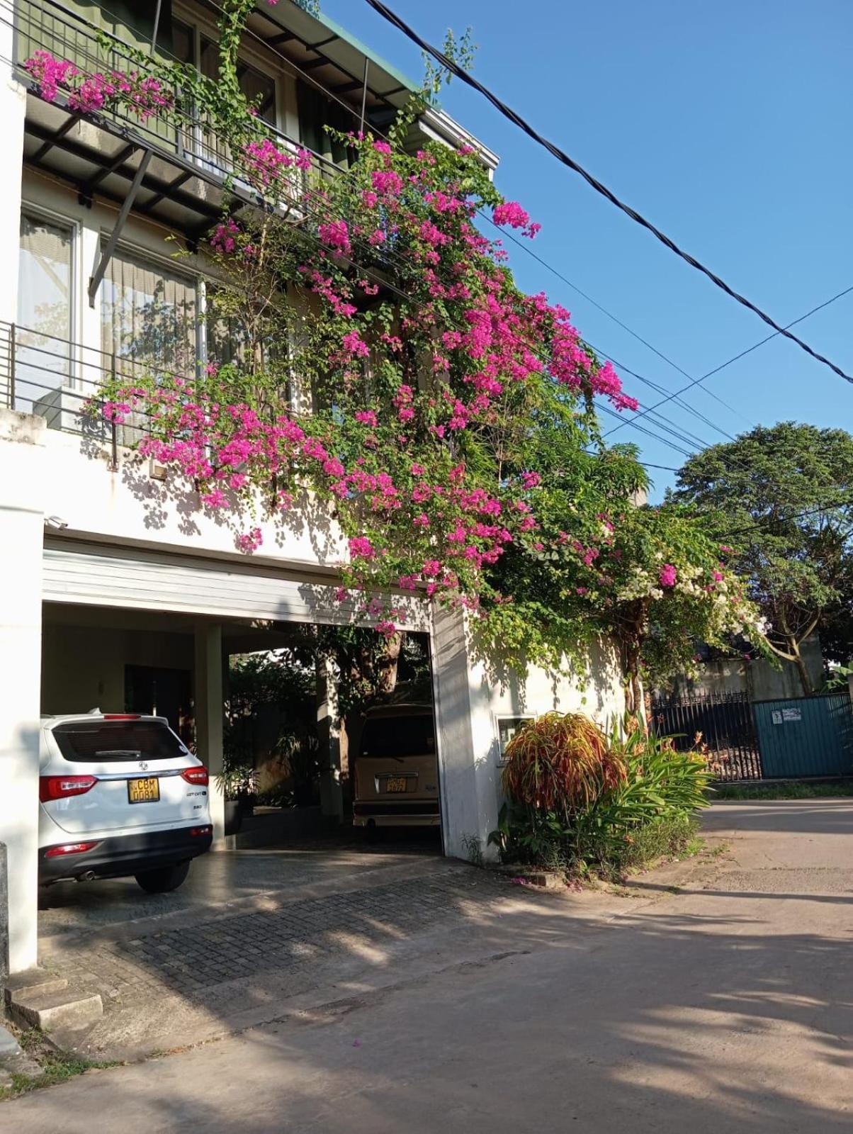 Kelaniya Heritage Exterior photo